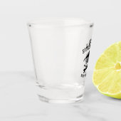 Schotglas met zwarte logo van Bob's Saucer Shot Glas (Links)