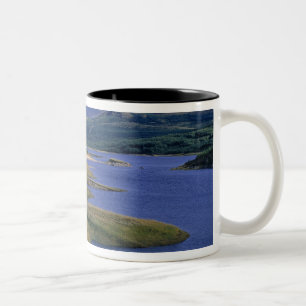 Schotland, Highland, Wester Ross, Loch Garry. An Tweekleurige Koffiemok