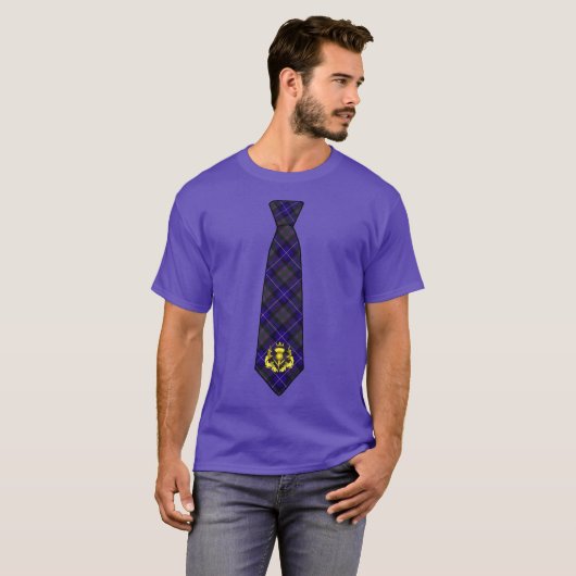 Schotland: Tartan Necktie & Golden Thistle T-shirt (Voorkant volledig)