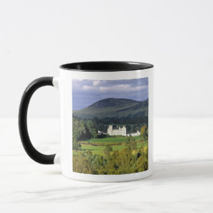 Schotland, Tayside, Blair Castle. In een smaragdgr Mok