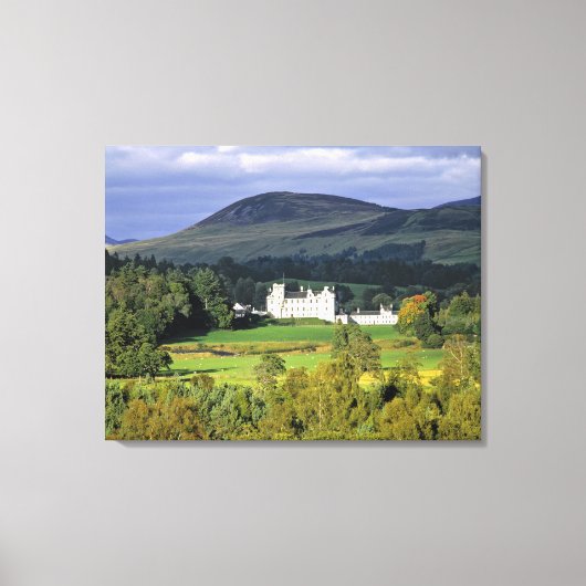 Schotland, Tayside, Blair Castle. In een smarald Canvas Afdruk (Voorkant)
