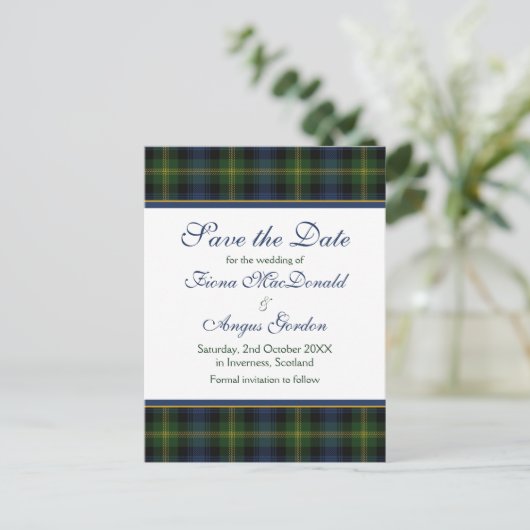Schotse Gordon Tartan Bruiloft Save the Date Aankondigingskaart (Staand voorkant)