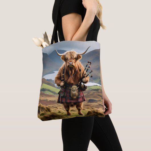 Schotse Hoogland Koe Bagpiper, Tote Bag (Dichtbij)