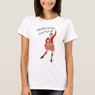 Schotse hooglandendanser in het rood t-shirt