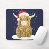 Schotse hooglandkoe in de kerstwinter muismat (Met muis)