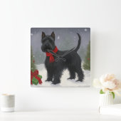 Schotse Terriër Hond in Sneeuw Kerstmis Vierkante Klok (Huis)