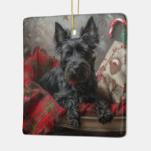 Schotse Terrier Hond Kerst Feestelijk Keramisch Ornament (Links)