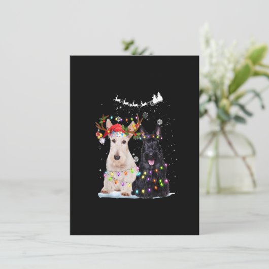 Schotse Terriër Rendier Kerstman Hoed Xmas Lichten Kaart (Staand voorkant)