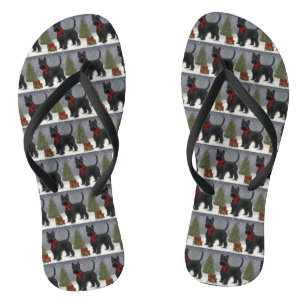 Schotse Terrierhond in Kerstsneeuw Teenslippers