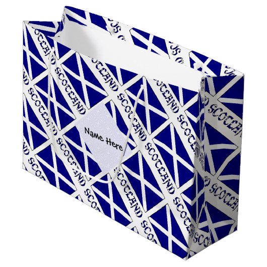 Schotse vlag betegelde zwarte personalisatie groot cadeauzakje (Voorkant Gekanteld)
