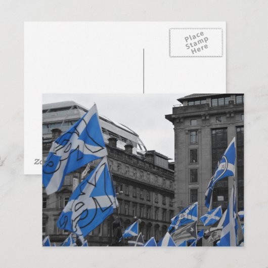 Schotse vlaggen vliegen trots in Glasgow Briefkaart (Voorkant / Achterkant)