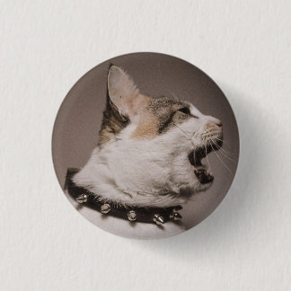 Schreeuwende Calico Cat Pin Ronde Button 3,2 Cm