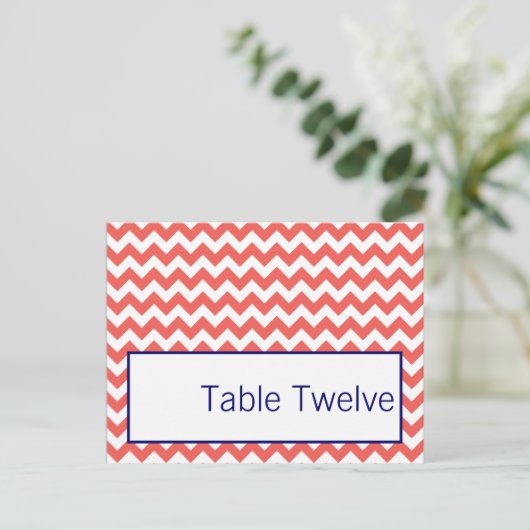 Schrijfbare Place Card Coral Navy Blue Chevron Naa Briefkaart (Staand voorkant)