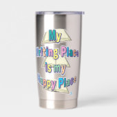 Schrijfplaats is een vrolijke ruimte boekenachtige geïsoleerde drinkbeker (Links)