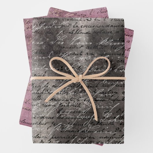 Schrijven Papierbladen overvullen met script Inpakpapier Vel (In situ)