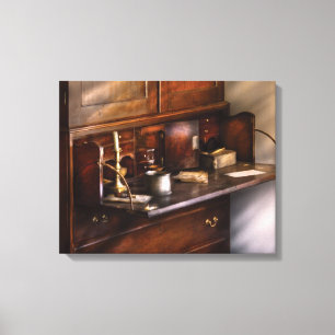 Schrijver - Een statig bureau  Canvas Afdruk