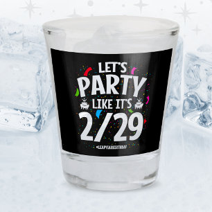 schrikkeljaar schrikkeldag feest feb 29e verjaarda shot glas