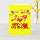 schrikkeljaar verjaardagen zijn bijzonder! kaart (Gele Bloem)