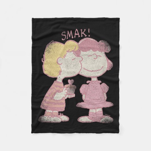 Schroeder &amp; Lucy Valentine's Day Kiss  Fleece Deken (Voorkant)