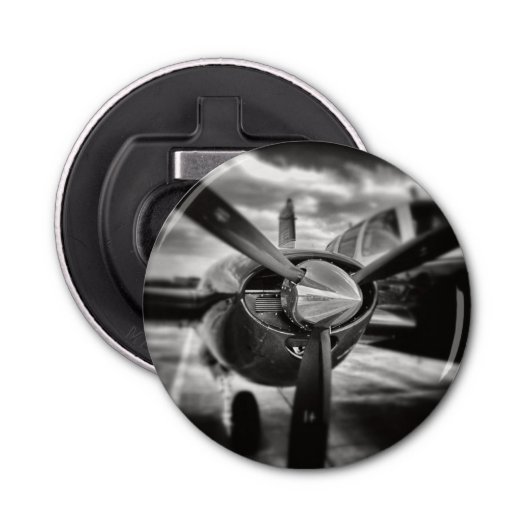 Schroefschroef voor vliegtuigen: zwart en wit button flesopener (Voorkant)