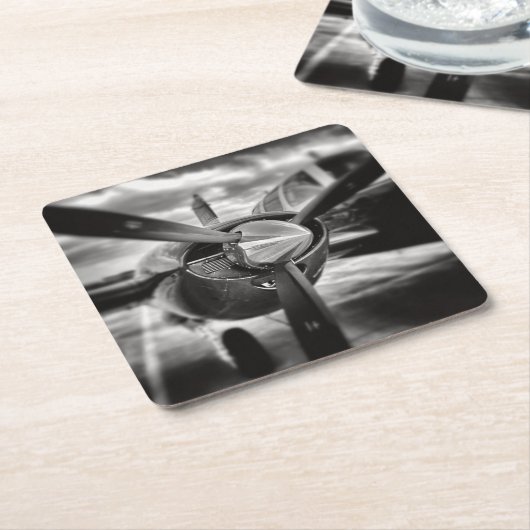 Schroefschroef voor vliegtuigen: zwart en wit kartonnen onderzetters (Schuin)