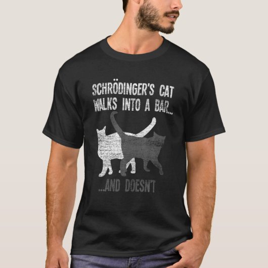 Schroeiers kat loopt in een staaf en heeft geen fy t-shirt (Voorkant)
