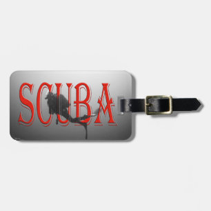 SCHUBA DIVER, DIEPT IN DIEPE WATEREN. SCUBA BAGAGELABEL