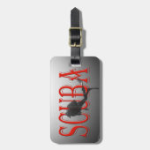 SCHUBA DIVER, DIEPT IN DIEPE WATEREN. SCUBA BAGAGELABEL (Voorkant verticaal)