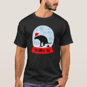 Schud het Pooping Dog Wereldbol T-shirt (Voorkant)