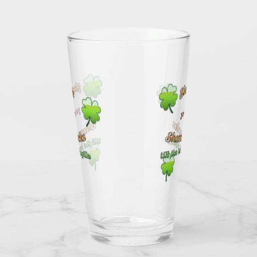 Schud je sjamrocken tot de bier morst glas (Links)