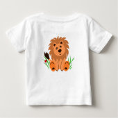 Schudde leeuw in het gras met ladybug baby T-Shirt (Achterkant)