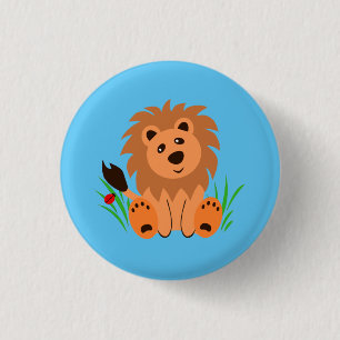 Schudde leeuw in het gras met ladybug ronde button 3,2 cm