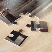 Schuddelen van zonlicht vloeien door de ramen legpuzzel (Zijkant)