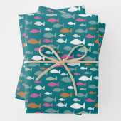 Schudgroen vispatroon inpakpapier vel (In situ)