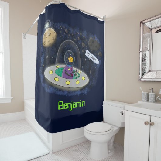 Schudvis uit de cartoon van de ruimte douchegordijn (In situ)