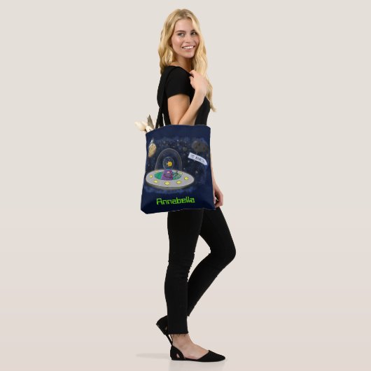 Schudvis uit de cartoon van de ruimte tote bag (Op model)
