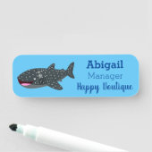 Schudwalvishaai blij met cartoon illustratie naamplaatje (In situ)