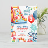 Schuif in drie zwembaden verjaardagsfeestje kaart (Staand voorkant)