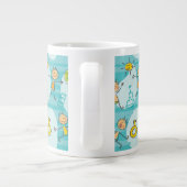 Schuif kinderen op het strandpatroon grote koffiekop (Achterkant)