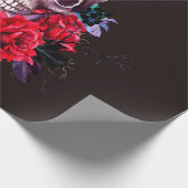 Schuif met donkere bloemen en rode rozen zee cadeaupapier (Hoek)