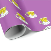 Schuimbierbeker op paars cadeaupapier (Rol Hoek)