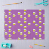 Schuimbierbeker op paars tissuepapier (Craft)