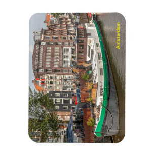 Schuit afgemeerd op de Prinsengracht, Amsterdam Magneet