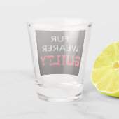 schuldig aan toverdrager shot glas (Achterkant)