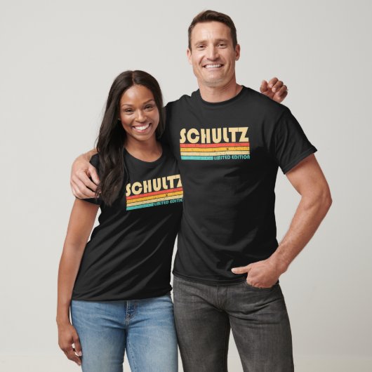SCHULTZ Surname Funny Retro  80S 90S geboortedatum T-shirt (Unisex)