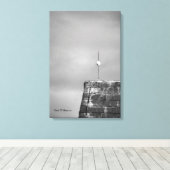 Schuurdak met storm op achtergrond Canvasprint Canvas Afdruk (Insitu (Houten vloer))