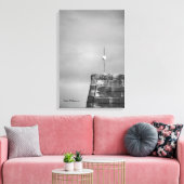 Schuurdak met storm op achtergrond Canvasprint Canvas Afdruk (Insitu (Woonkamer))