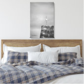 Schuurdak met storm op achtergrond Canvasprint Canvas Afdruk (Insitu (Slaapkamer))