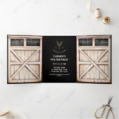 Schuurdeur Boerderij Party Drieluik Uitnodiging (Binnen)