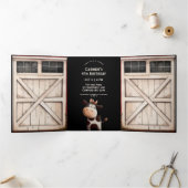 Schuurdeur Koe Boerderij Party Drieluik Uitnodiging (Binnen)